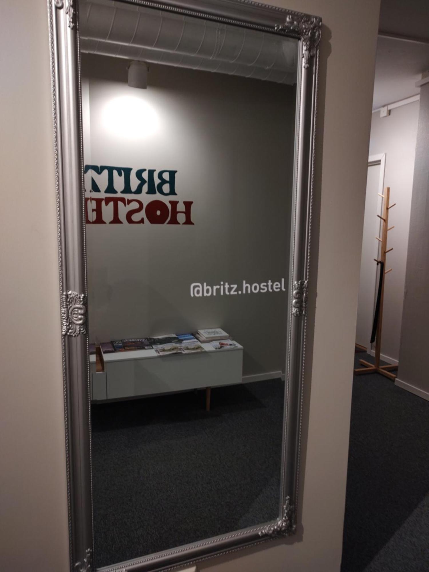 Britz Hostel Kristinehamn Exterior foto
